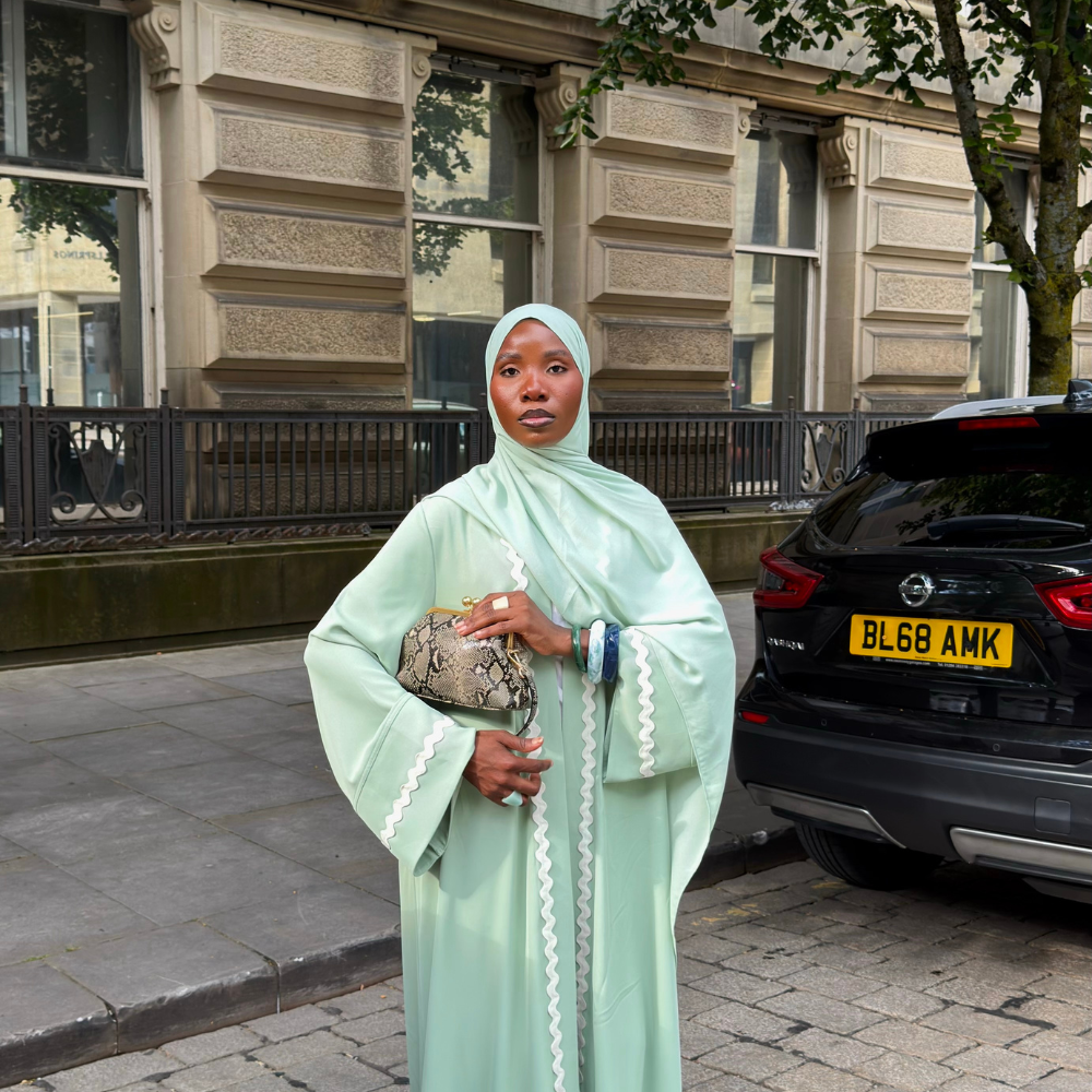 wave trim abaya