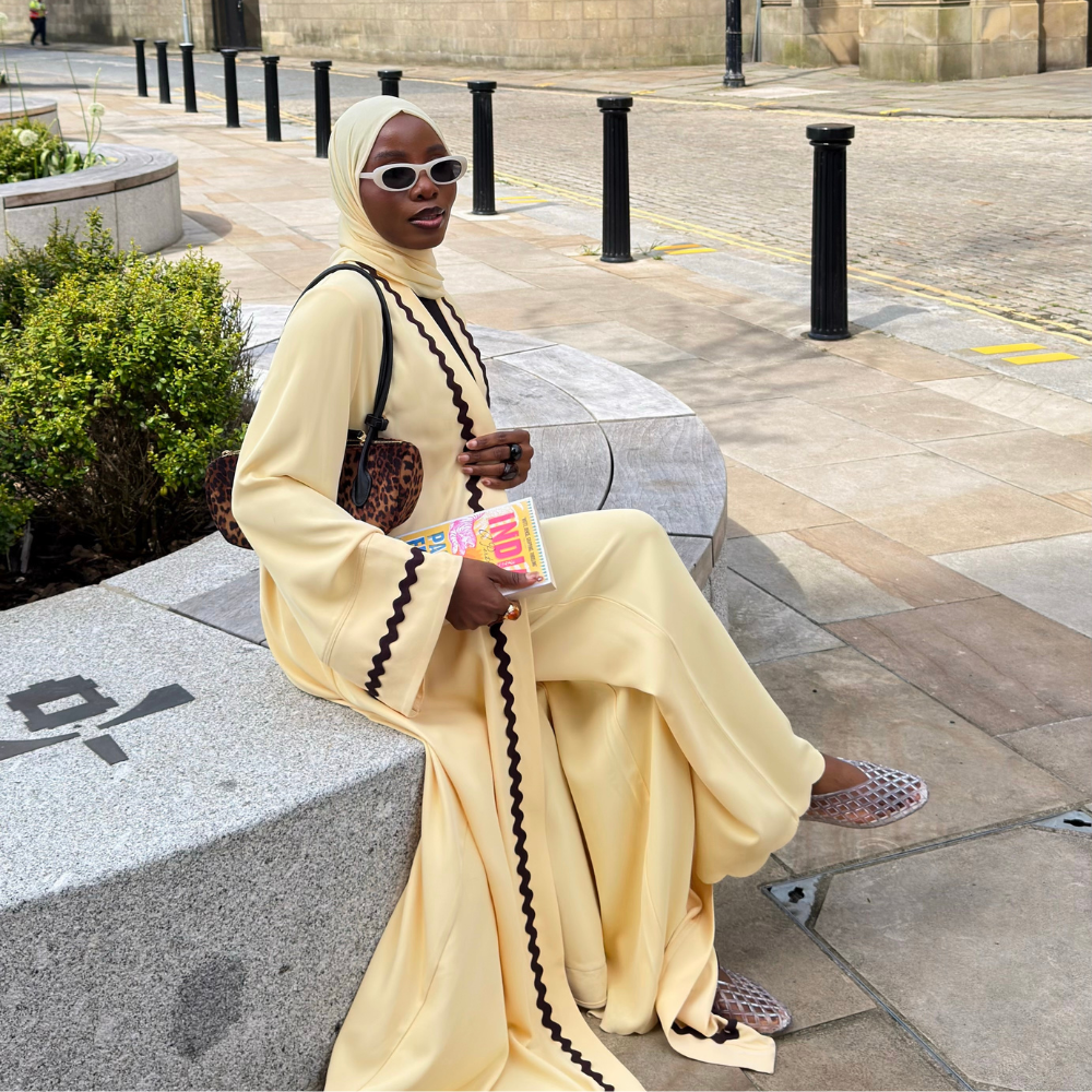 wave trim abaya yellow